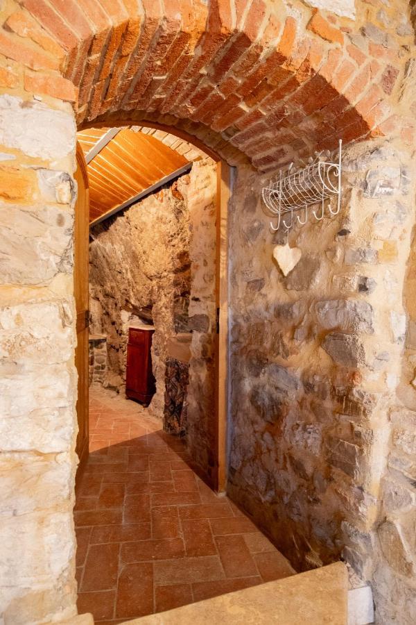La Casetta Nel Borgo Кастельнуово-ді-Валь-ді-Чечина Екстер'єр фото