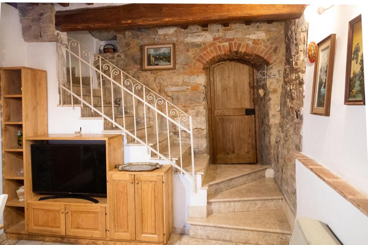La Casetta Nel Borgo Кастельнуово-ді-Валь-ді-Чечина Екстер'єр фото